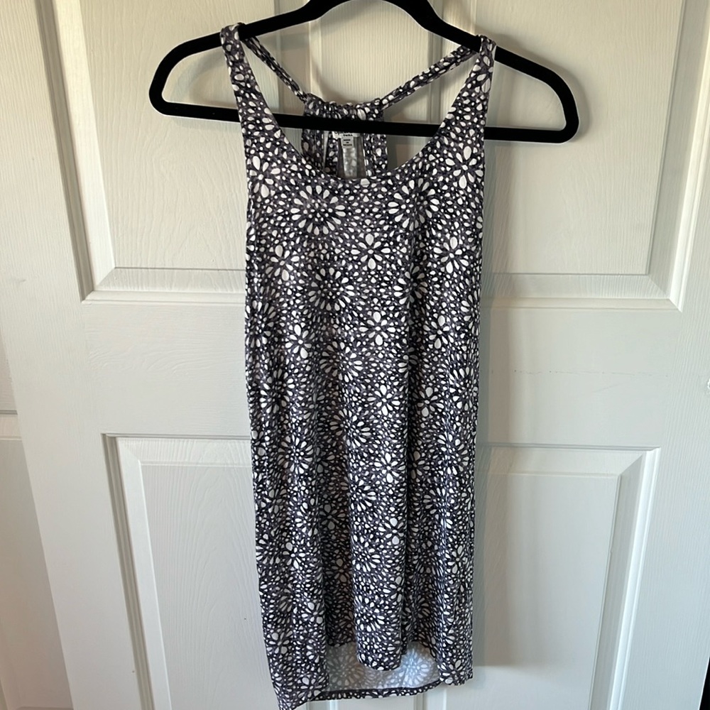 Women’s dress size small